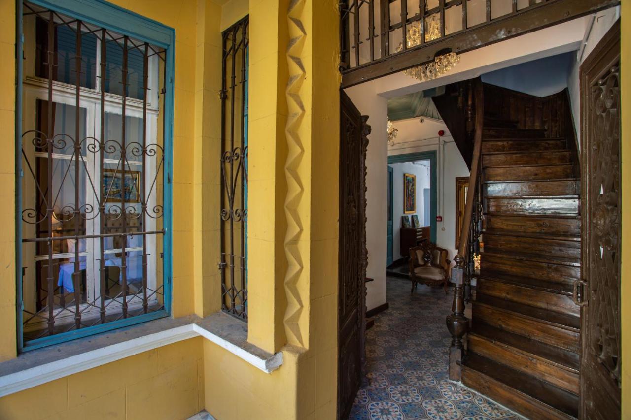 Mansion With Lemon Tree